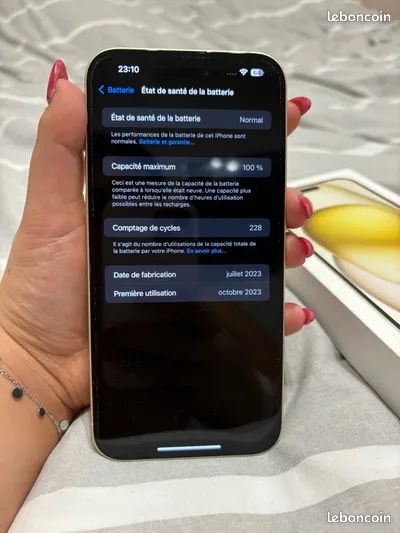 Vends iPhone 15 Plus couleur jaune (image 1)