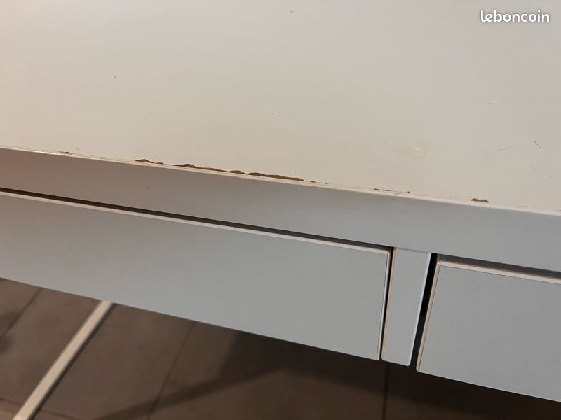 Bureau 2 tiroirs IKEA (image 4)