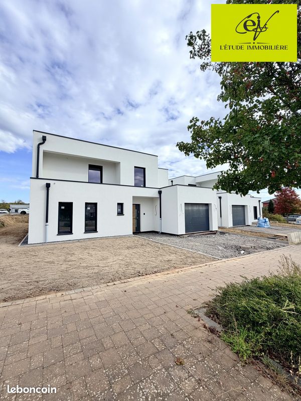 Maison 6 pièces 145 m² · à Spicheren · 145 m² · 599 000 €