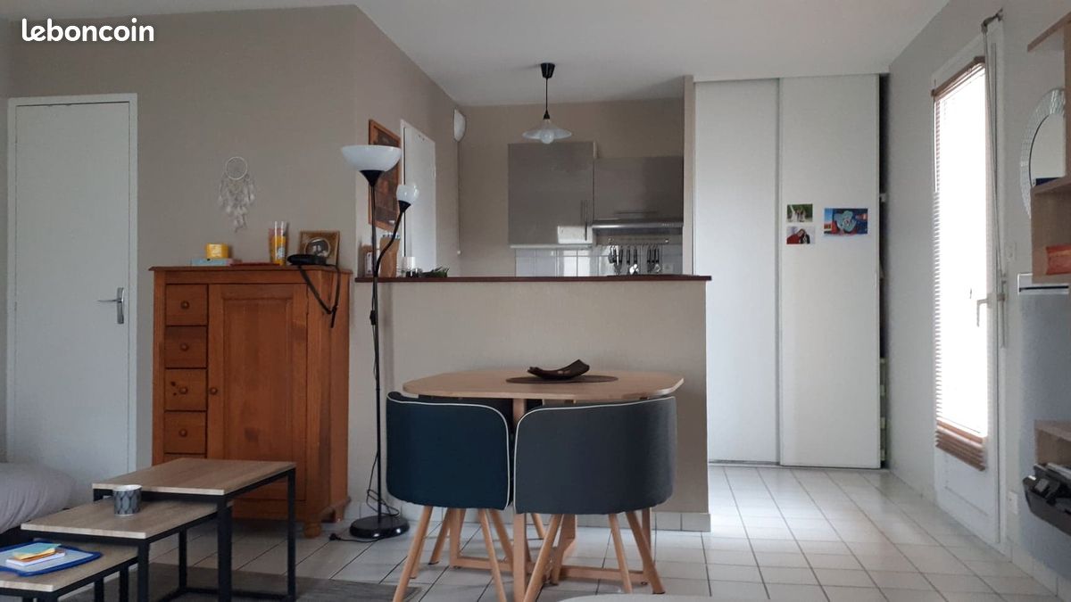 Studio avec place de parking - Poitiers 86000 (image principale 1)