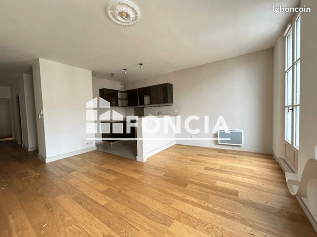 Appartement 3 pièces 73 m² · à Toulon · 73 m² · 894 €