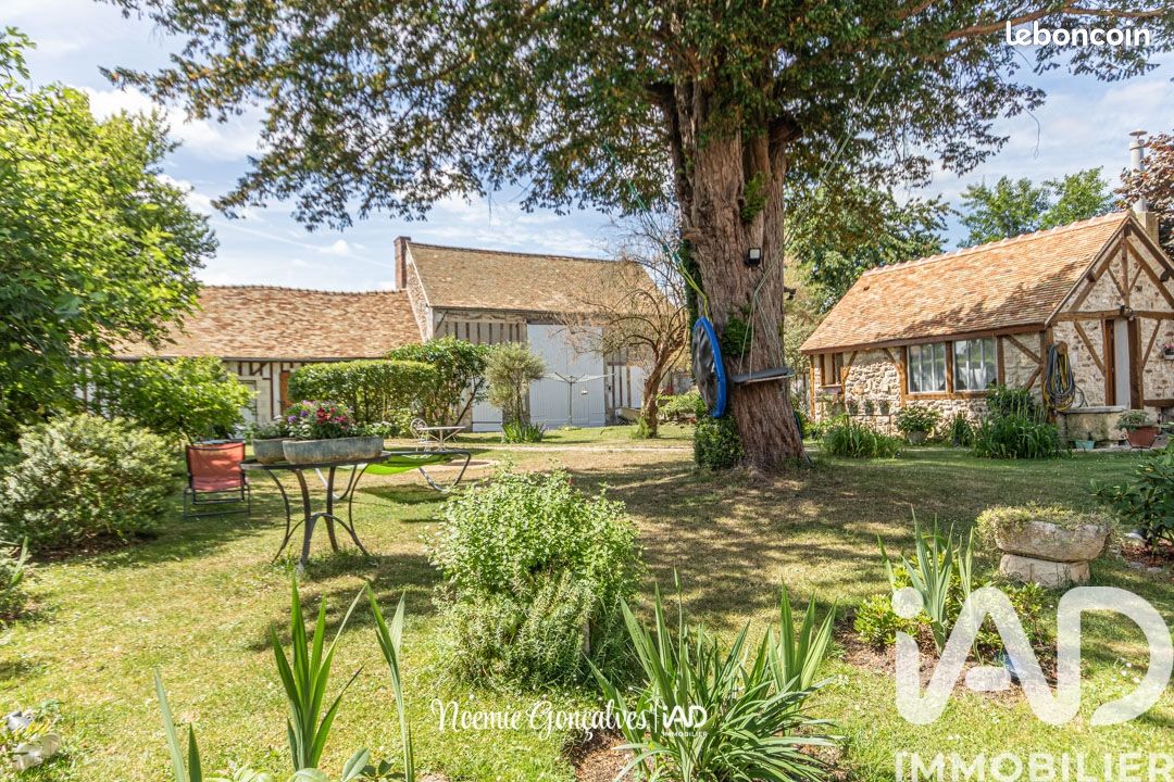 Maison 7 pièces 160 m² · à Lommoye · 160 m² · 399 000 €