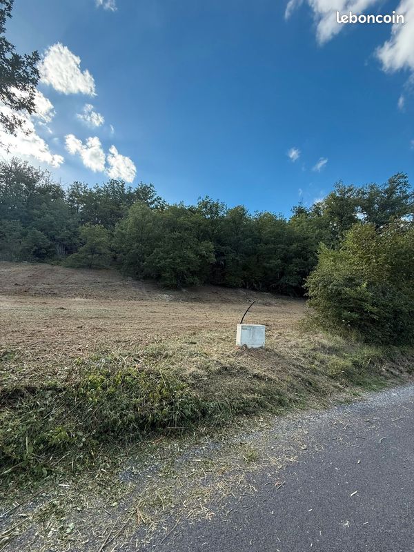 Terrain à vendre 7500m2 · à Le Vigan-en-Quercy · 75 000 €