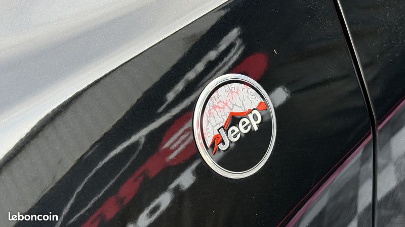 Jeep COMPASS 2.0 MULTIJET II 140CH LIMITED 4X4 BVA9 (image 30)