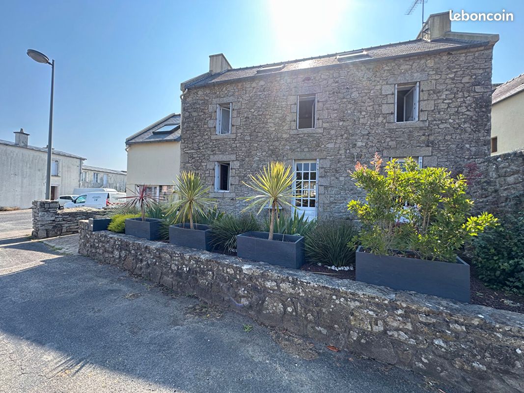 Maison 7 pièces 143 m² · à Coat-Méal · 143 m² · 254 400 €