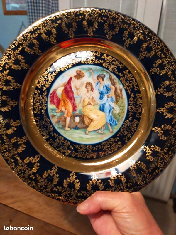 Assiette ancienne en porcelaine de Bohème (image 1)