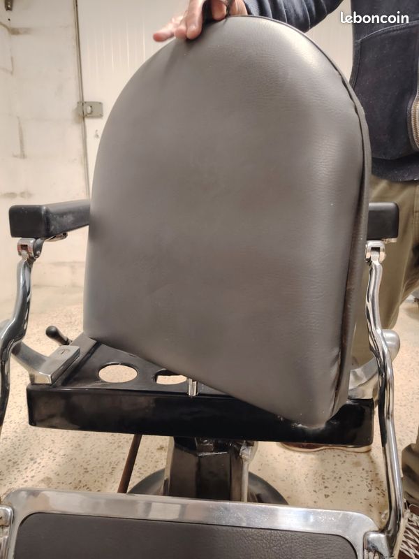 Véritable fauteuil de barbier (image 8)