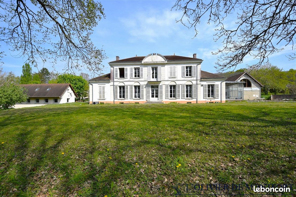 Maison 9 pièces 370 m² · à Montfort-l'Amaury · 370 m² · 1 785 000 €