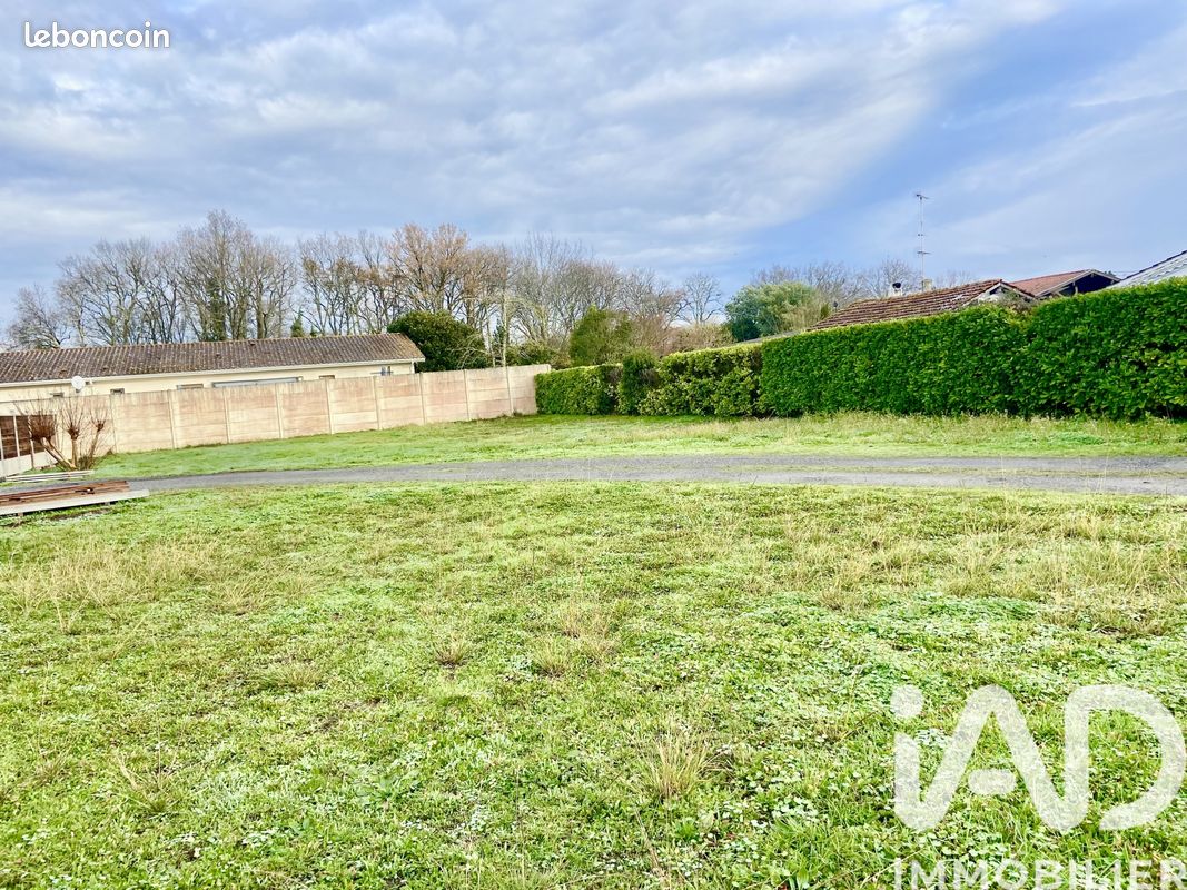 Terrain 745 m² · à Biganos · 745 m² · 170 000 €