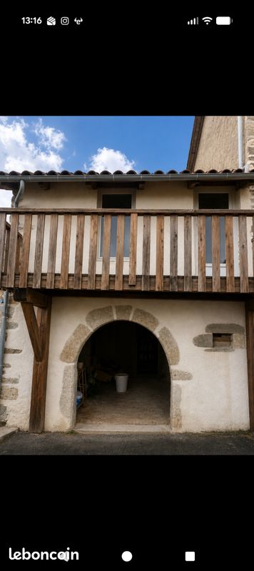 Maison 2 pièces 50 m² · à Roannes-Saint-Mary · 50 m² · 45 000 €