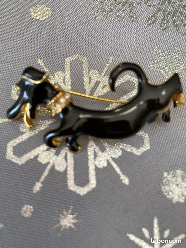 Superbe Broche Vintage Dorée Animal (biche ?) – 4,6 Cm – Fabriquée En France