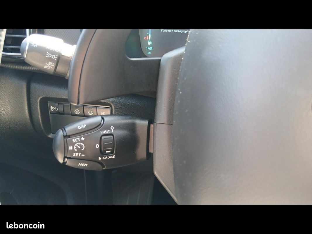 Citroen C5 Aircross 1.6 Hybride rechargeable 225 MAX + TOIT OUVRANT / VISION 360 / JANTES 19 / COFFR (image 33)