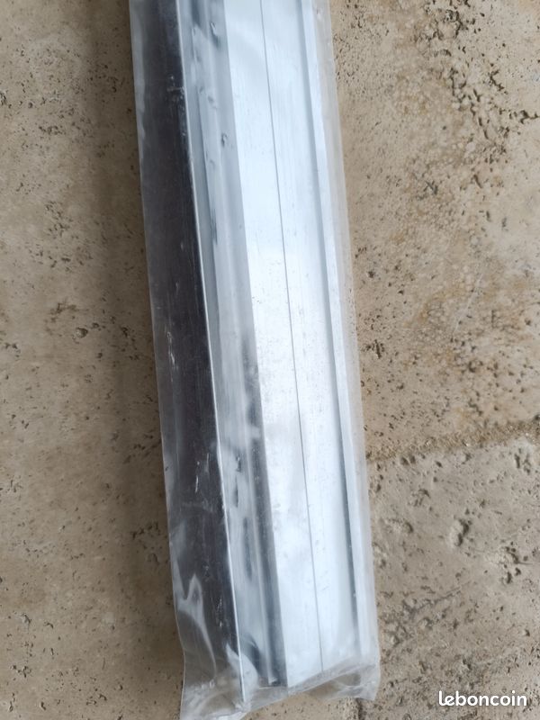 Seuil de porte en aluminium (image 3)
