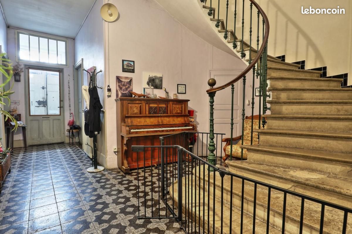 Maison 12 pièces 345 m² · à Coursan · 345 m² · 218 000 €