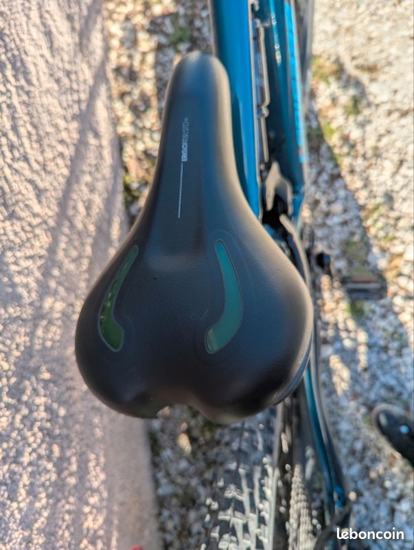 VTT ÉLECTRIQUE femme Lapierre (image 3)