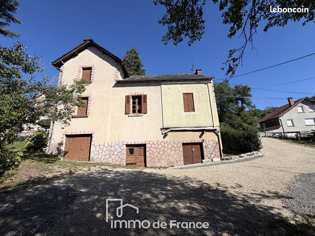 Maison 5 pièces 92 m² · à Firmi · 92 m² · 46 000 €