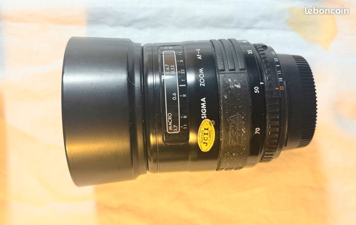 Appareil Photos Reflex NIKON F-401 +Objectif Nikon AF Nikkor -28 mm/ 1:28mm-=TELE OBJ+Flash +Sac a dos (Négociable ) (image 3)