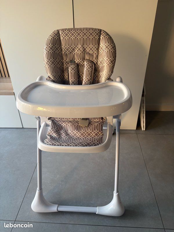 Chaise bébé ajustable et pliante (image 1)