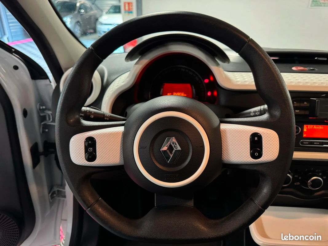 RENAULT TWINGO III 1.0 SCe 70 E6C Limited / REGULATEUR / BLUETOOTH / SUIVI RENAULT (image 21)