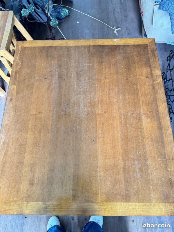 Table + 4 tabourets Hugues Chevalier (image 1)