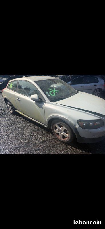 Volvo C30 1.6 TD 16v 110 cv (image 2)