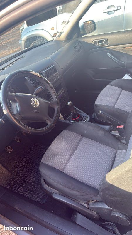 Volkswagen golf 4 tdi 90ch 2003 231000 (image 3)