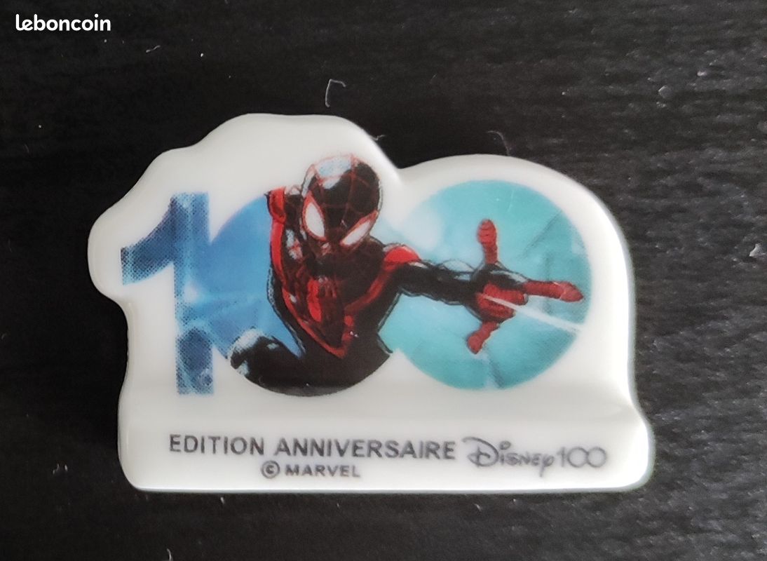 Fève Spiderman Edition anniversaire Disney 100 (image 1)