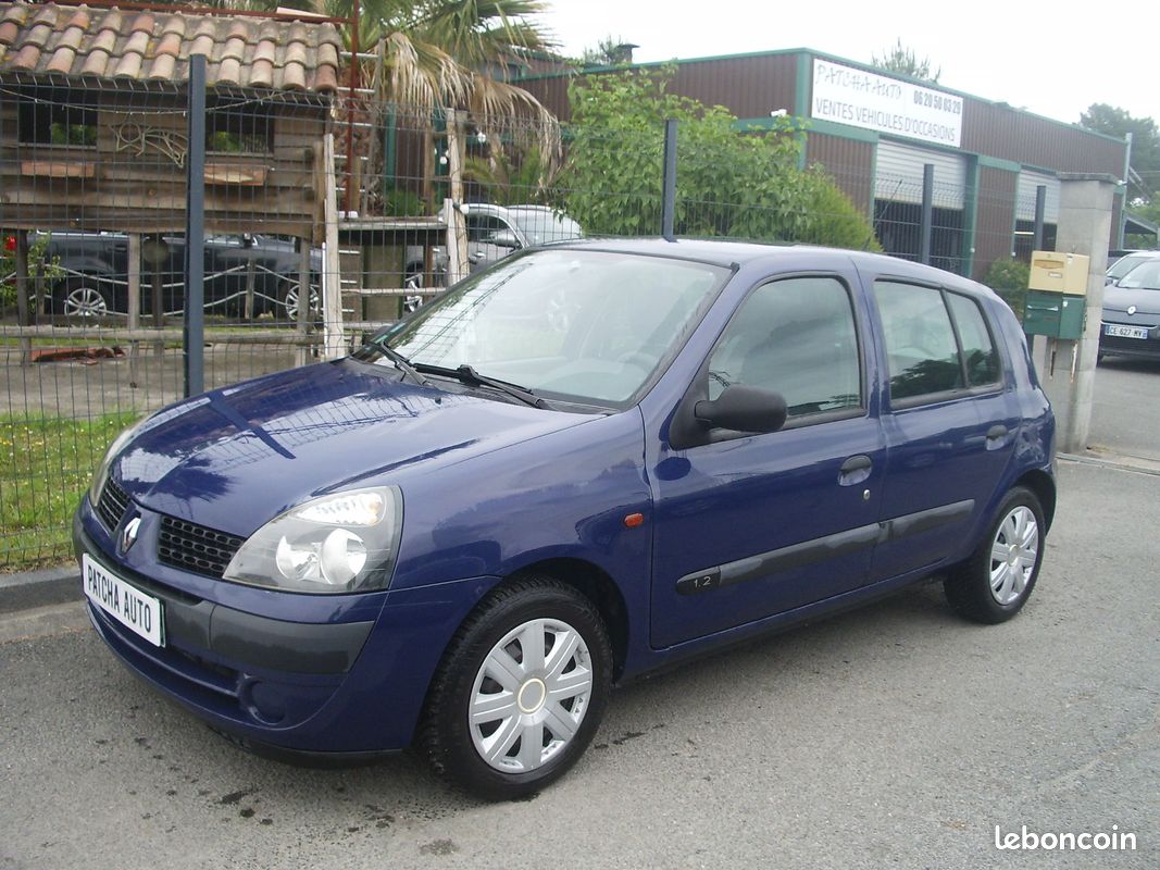 RENAULT CLIO II 1.2l 16V 58CH AUTHENTIQUE (image 1)