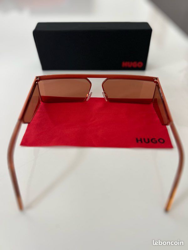 Lunette de soleil / HUGO BOSS (image 3)