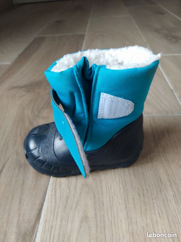 Bottes de neige enfant taille 20-21 (image 1)