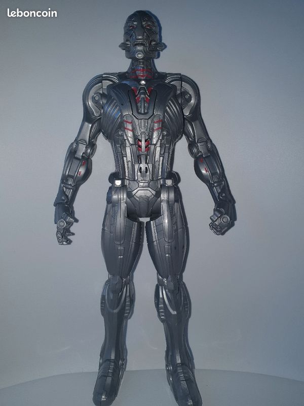 Figurine Ultron (image 1)