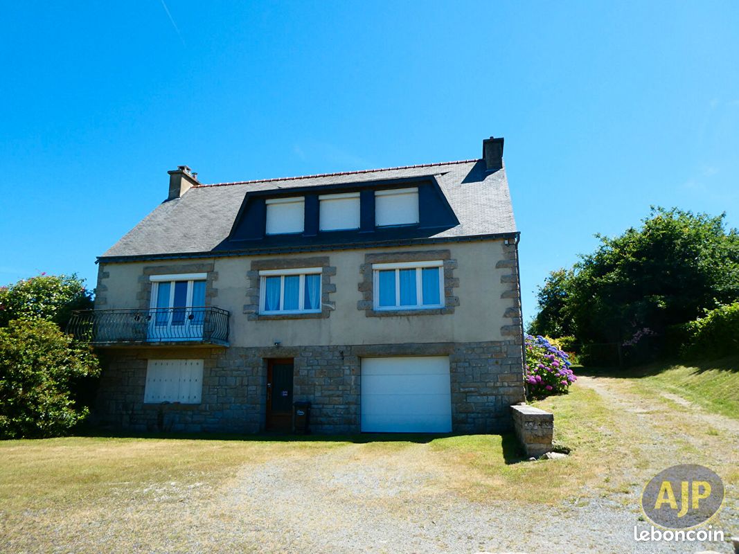 Maison 8 pièces 140 m² · à Cruguel · 140 m² · 207 870 €