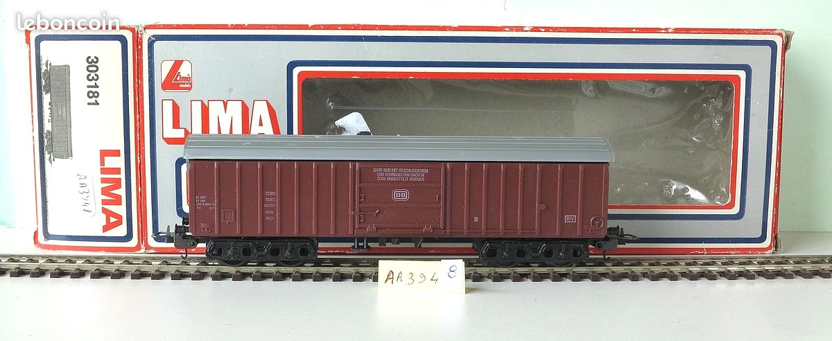 Lot 3 Wagons Marchandises Publicitaires Jouef Et Lima - Occasion