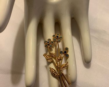 Broche Vintage Movitex à Motif Roses En Métal Doré - Matière Bois, Occasion