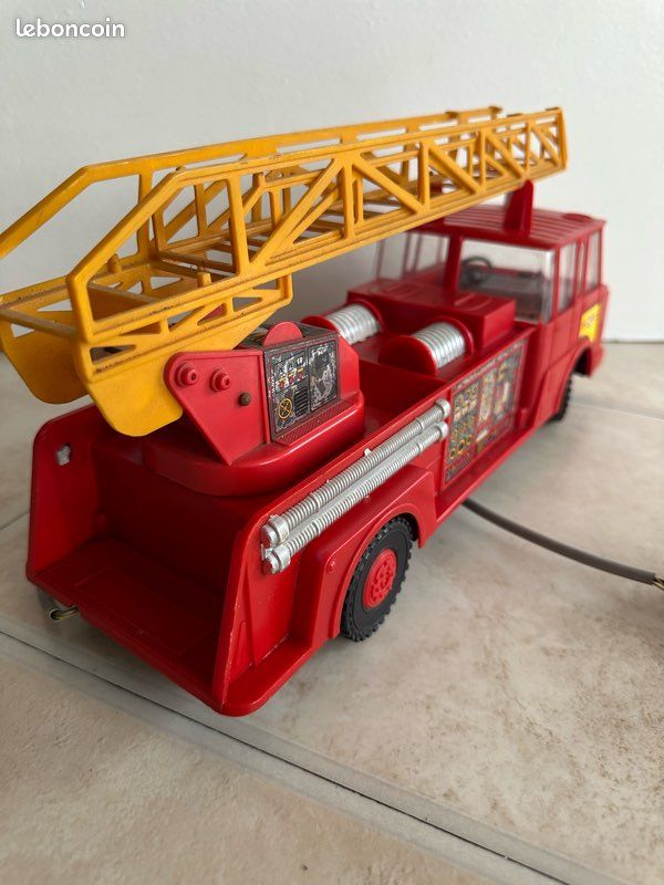Jouet Simca cargo pompier - Collection