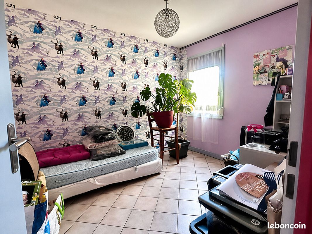 Appartement 3 pièces 82 m² · à Combs-la-Ville · 82 m² · 274 000 €