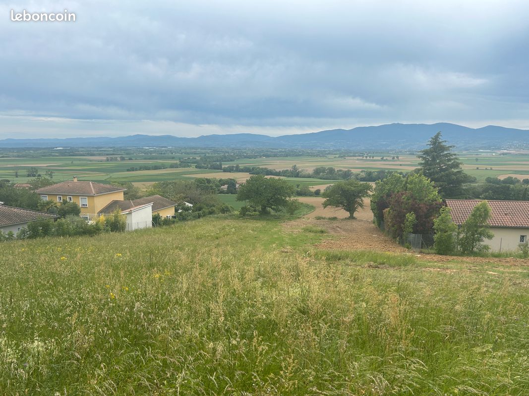 Terrain constructible 1563 m² aux Côtes d'Arey · à Les Côtes-d'Arey · 325 000 €