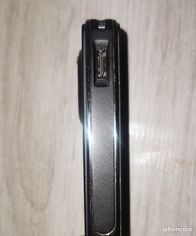 LG Ku990i (image 4)