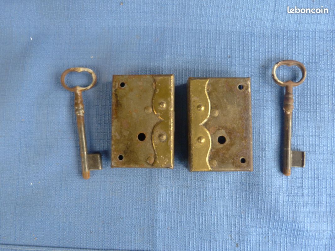 Lot de serrures a applique pour meuble (image 1)