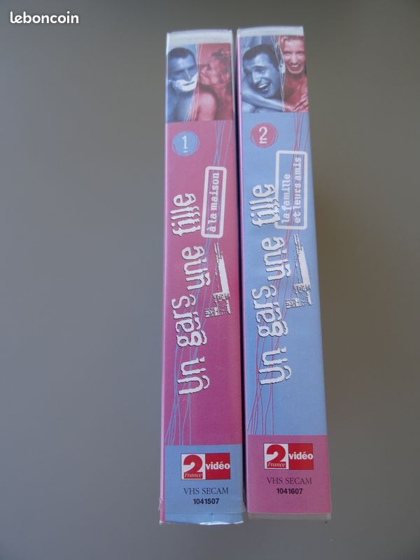 Cassettes VHS de la série "Un gars, Une fille" (image 3)