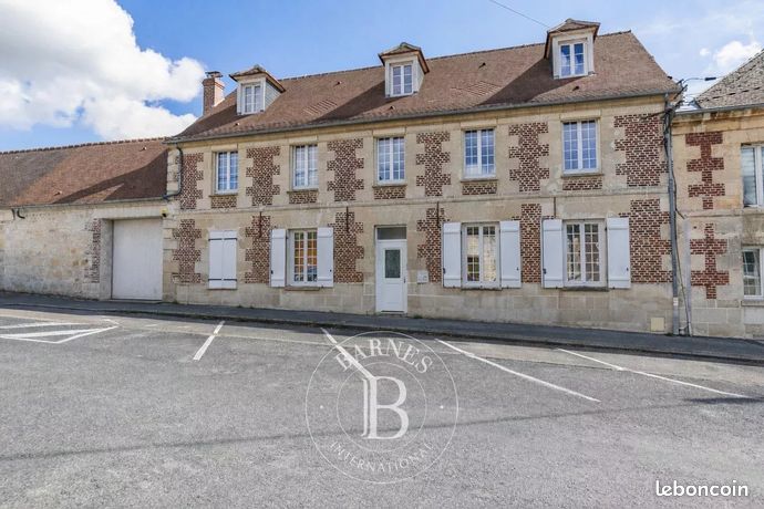 Propriété 8 pièces 225 m²