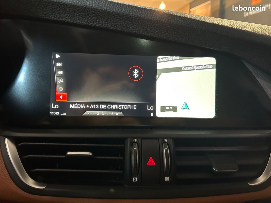 ALFA ROMEO GIULIA 2.2 210ch Q4 BVA – TOIT OUVRANT + ENTRETIEN COMPLET CONSTRUCTEUR (image 20)