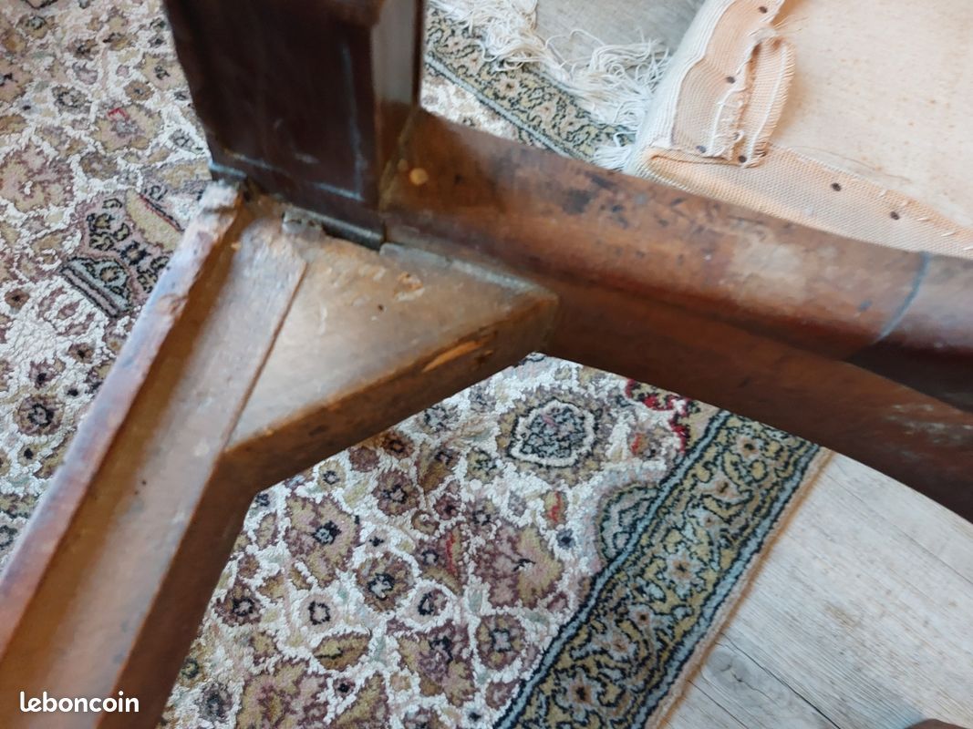 Fauteuil d'époque restauration tapisserie aux points (image 7)