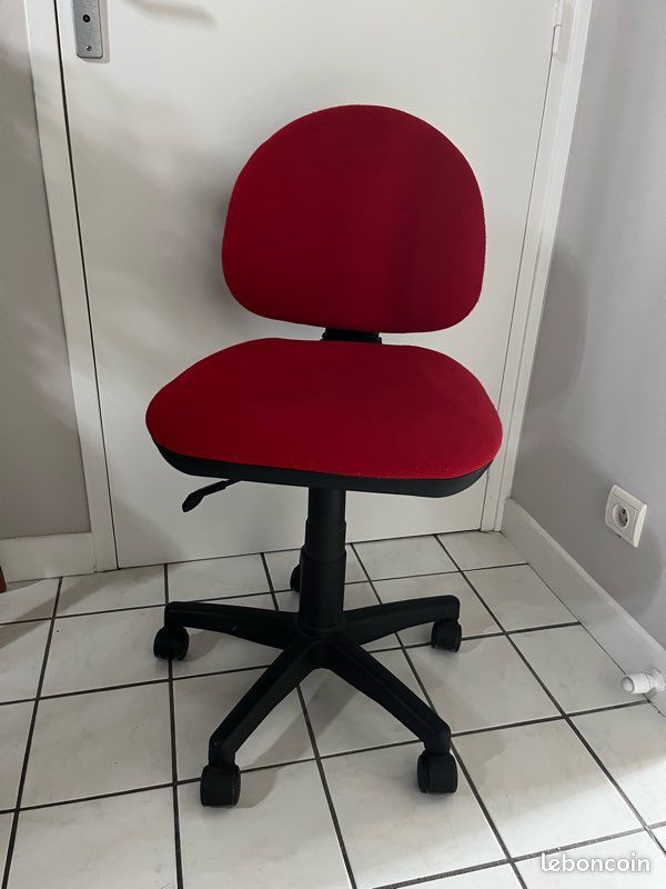 Chaise de bureau (image 1)