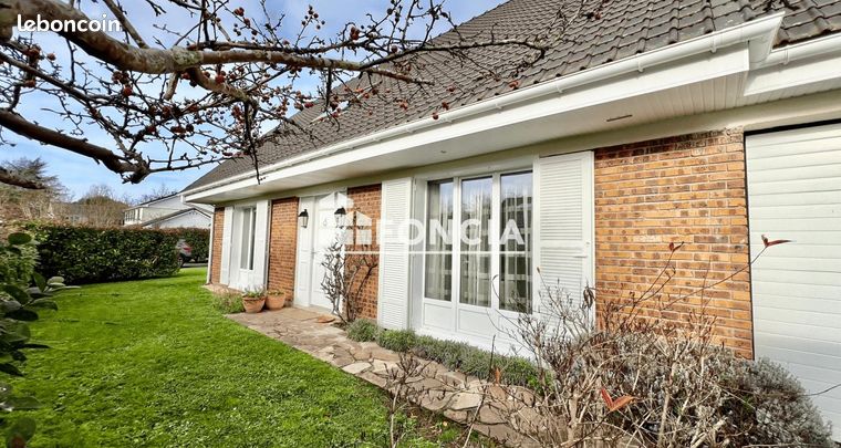 Maison 8 pièces 200 m²