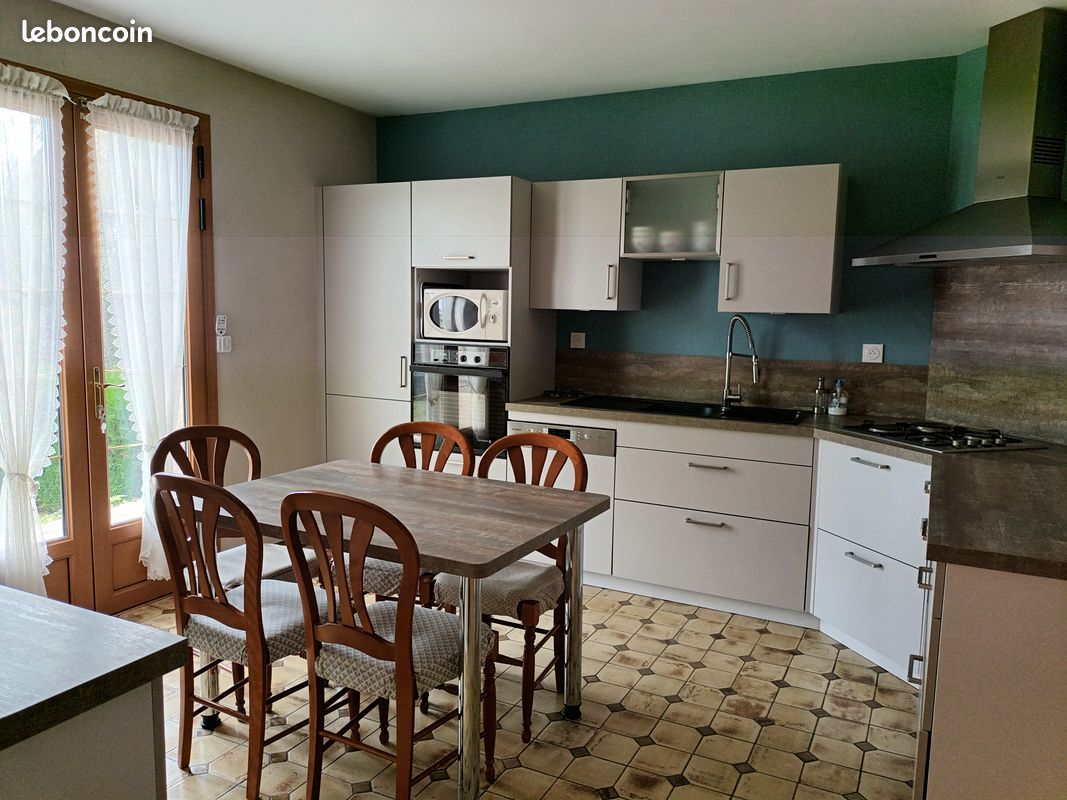 Maison 7 pièces 140 m² · à Servon-sur-Vilaine · 140 m² · 1 250 €
