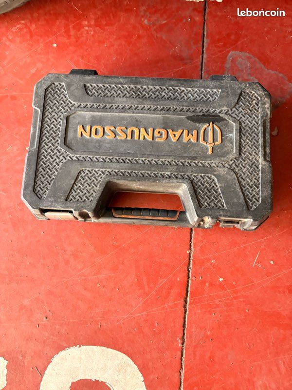 Caisse à outils (image 2)