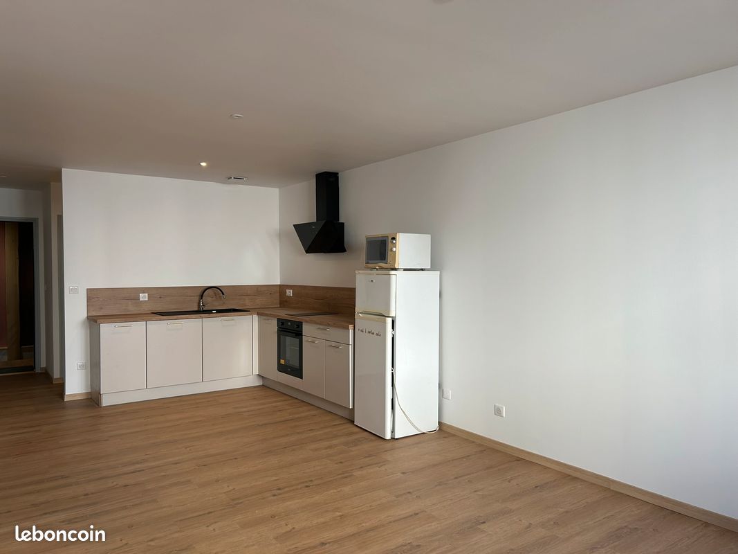 Appartement 3 pièces 59 m² · à Parthenay · 58,6 m² · 695 €/mois