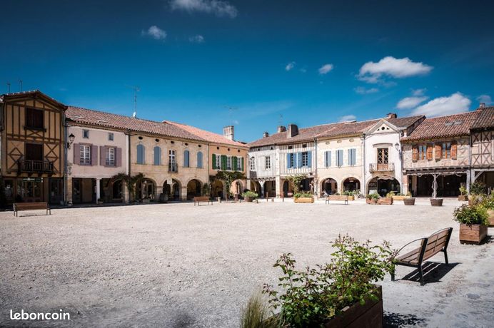Maison 9 pièces 1 100 m²