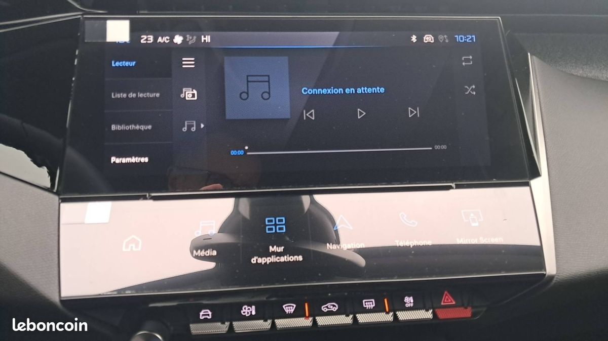 Peugeot 308 SW (3) Hybrid 145 e-DCS6 ALLURE (image 24)